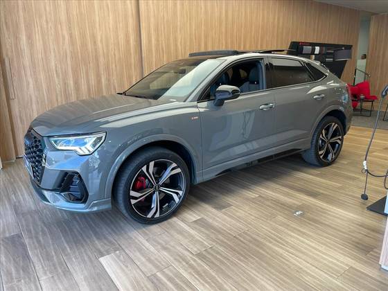 AUDI Q3 2.0 40 TFSI GASOLINA SPORTBACK PERFORMANCE BLACK PLUS QUATTRO TIPTRONIC AUDI Q3 2.0 40 TFSI GASOLINA SPORTBACK PERFORMANCE BLACK PLUS QUATTRO TIPTRONIC